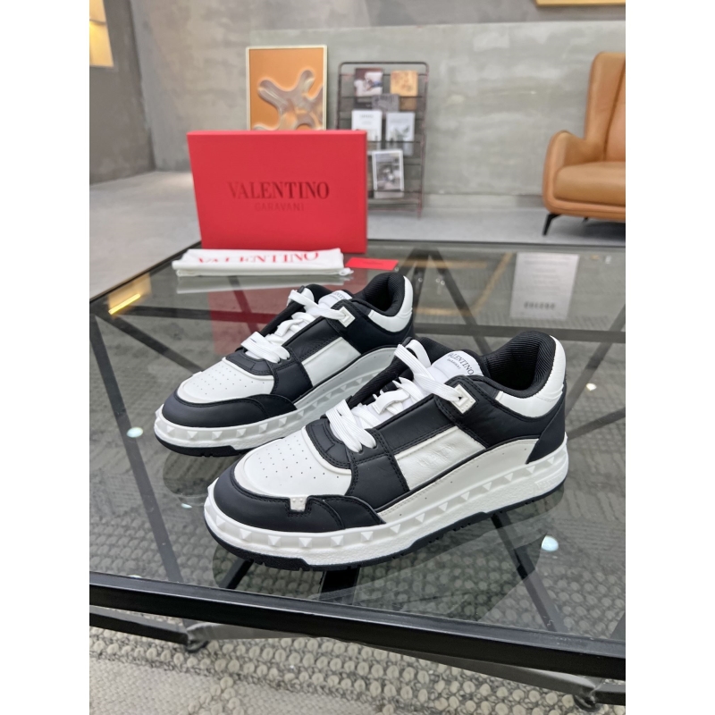 Valentino Sneakers